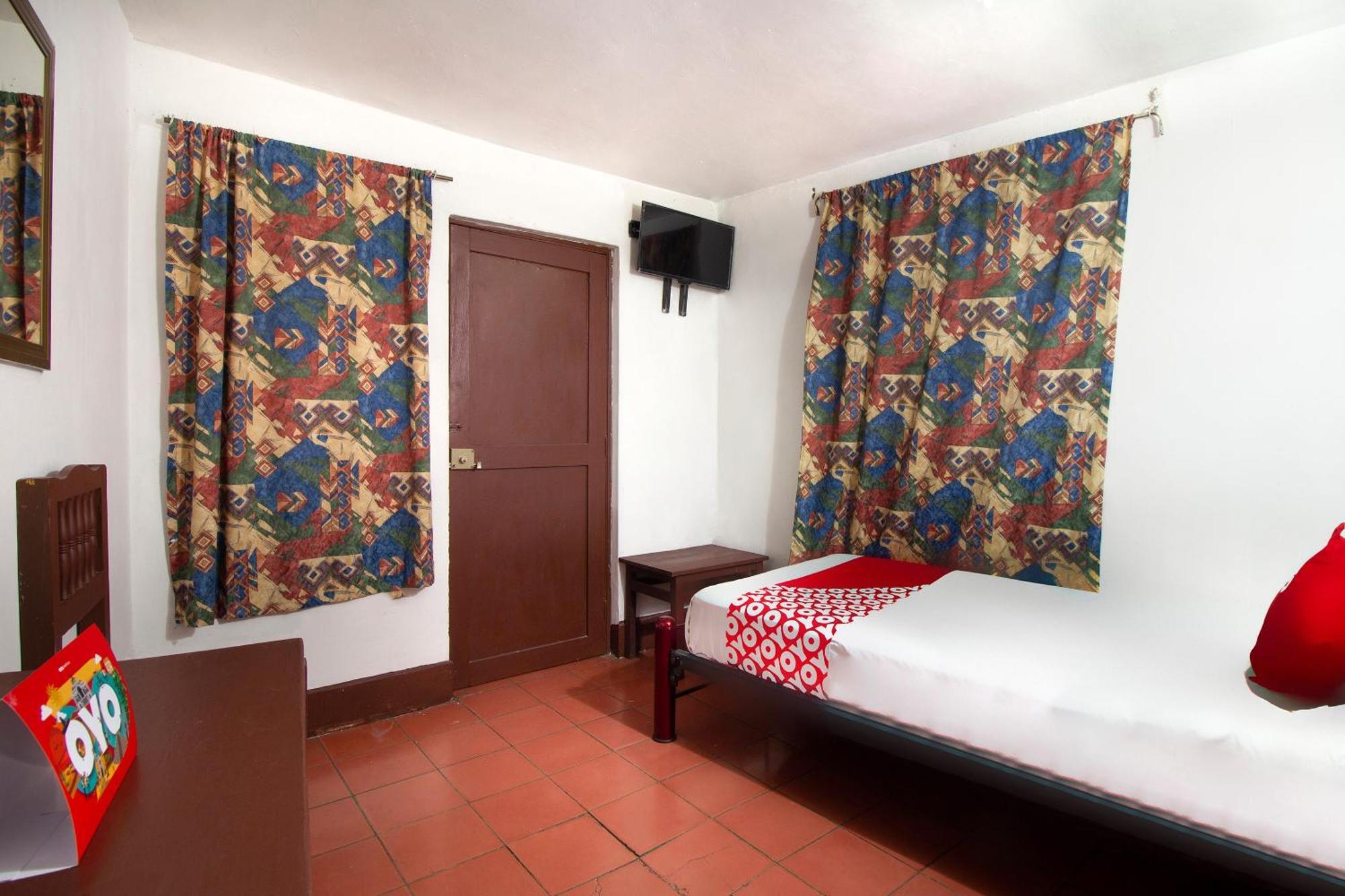 Oyo Hotel Brazil,Guadalajara,Estadio Jalisco Extérieur photo